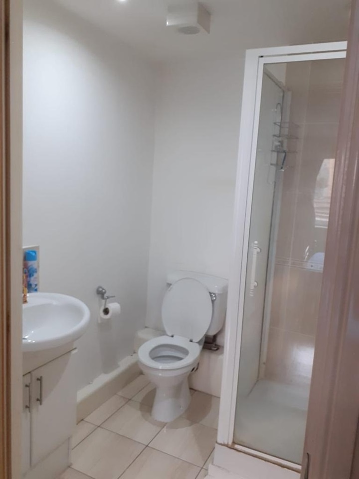 Feltham 2 Bed Flat, Berberis House, TW13 To Rent Now for £1,800.00 p/m
