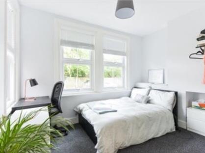 Room in a Shared House, Green Hedges Avenue, RH19