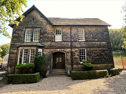 5 Bed Detached House, Burnley Road, OL14