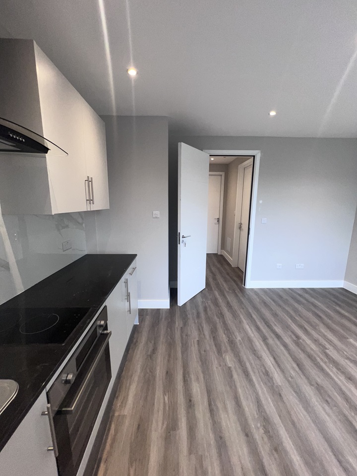 London - 1 Bed Flat, Queens Road, NW4 - To Rent Now for £1,650.00 p/m