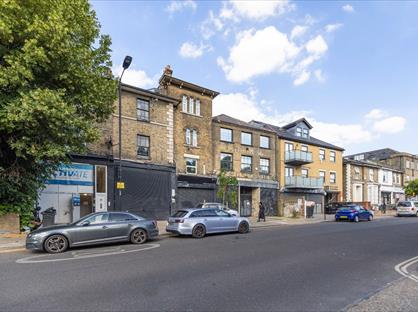 Studio Flat, Manor Road, N16