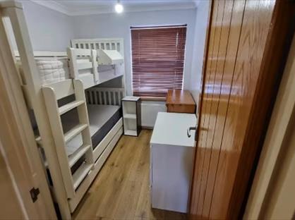 2 Bed Flat, Park Lane, RM11