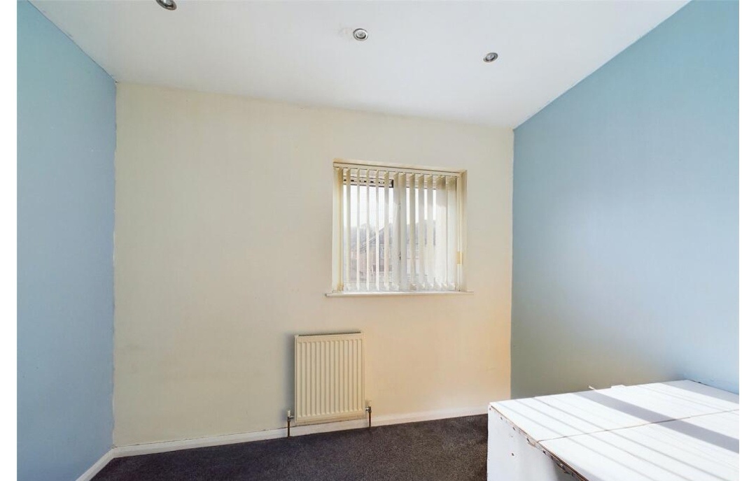 Bradford 3 Bed SemiDetached House, Woodend Court, BD5 To Rent Now