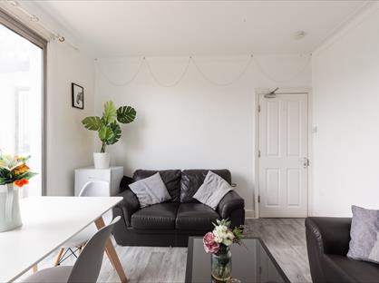 6 Bed Semi-Detached House, Vicars Hill, SE13