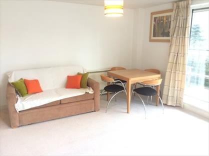 1 Bed Flat, Glaisher Street, SE8