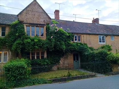 3 Bed Terraced House, Hurst, TA12