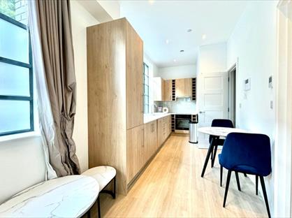 Studio Flat, Frampton Street, NW8