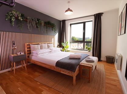 1 Bed Flat, Metis, S3
