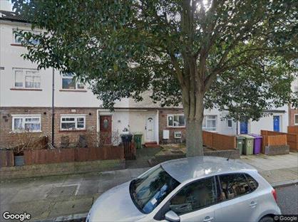 Room in a Shared House, Strattondale Street, E14