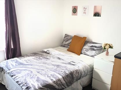 Studio Flat, Station Street, WS3