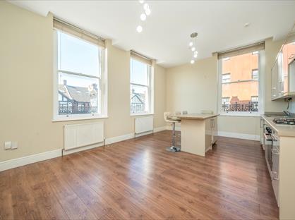 2 Bed Flat, Lee High Road, SE13