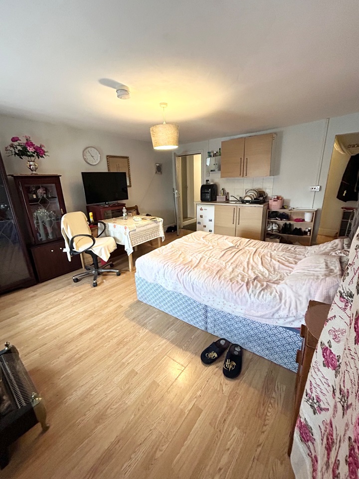 Kirkdale, Liverpool 1 Bed Flat, Derby Rd House, L20 To Rent Now for