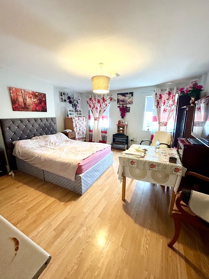 Kirkdale, Liverpool 1 Bed Flat, Derby Rd House, L20 To Rent Now for