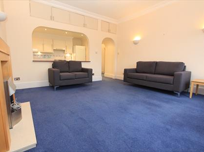 2 Bed Flat, Belsize Park Gardens, NW3