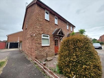 2 Bed Semi-Detached House, Poplar Close, HP20