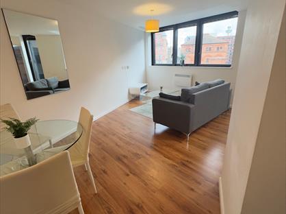 2 Bed Flat, Mann Island, L3