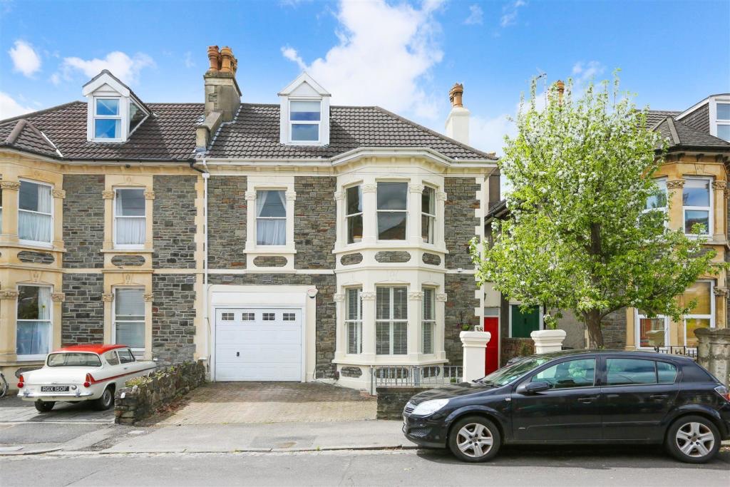 6 Bed Semi-Detached House, Claremont Road, BS7