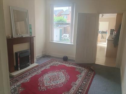 2 Bed Terraced House, Baxter Avenue, DY10