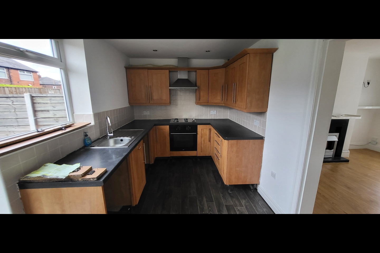 Droylsden, Manchester 2 Bed SemiDetached House, Waverley Crescent