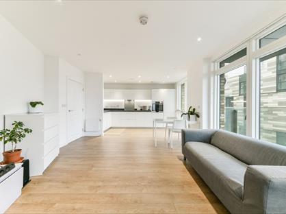 1 Bed Flat, Banbury Point, E14