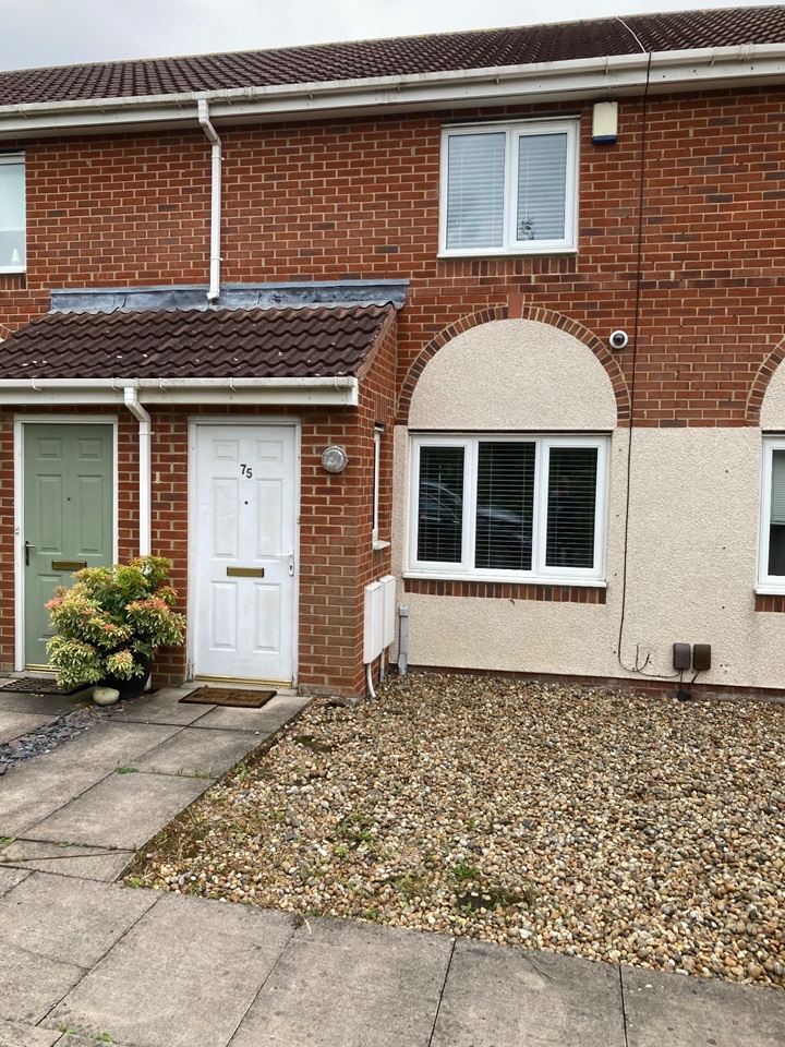 Newcastle Upon Tyne 2 Bed Terraced House, Redewood Close, NE5 To