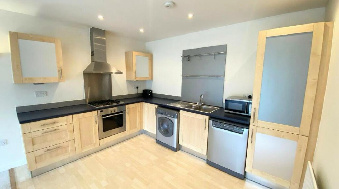 2 Bed Flat, Caledonian Road, BS1 photo 2