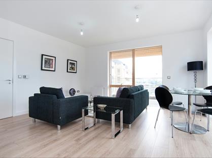 2 Bed Flat, Sherrington Court, E16