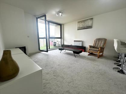 2 Bed Flat, Centenary Plaza, B1