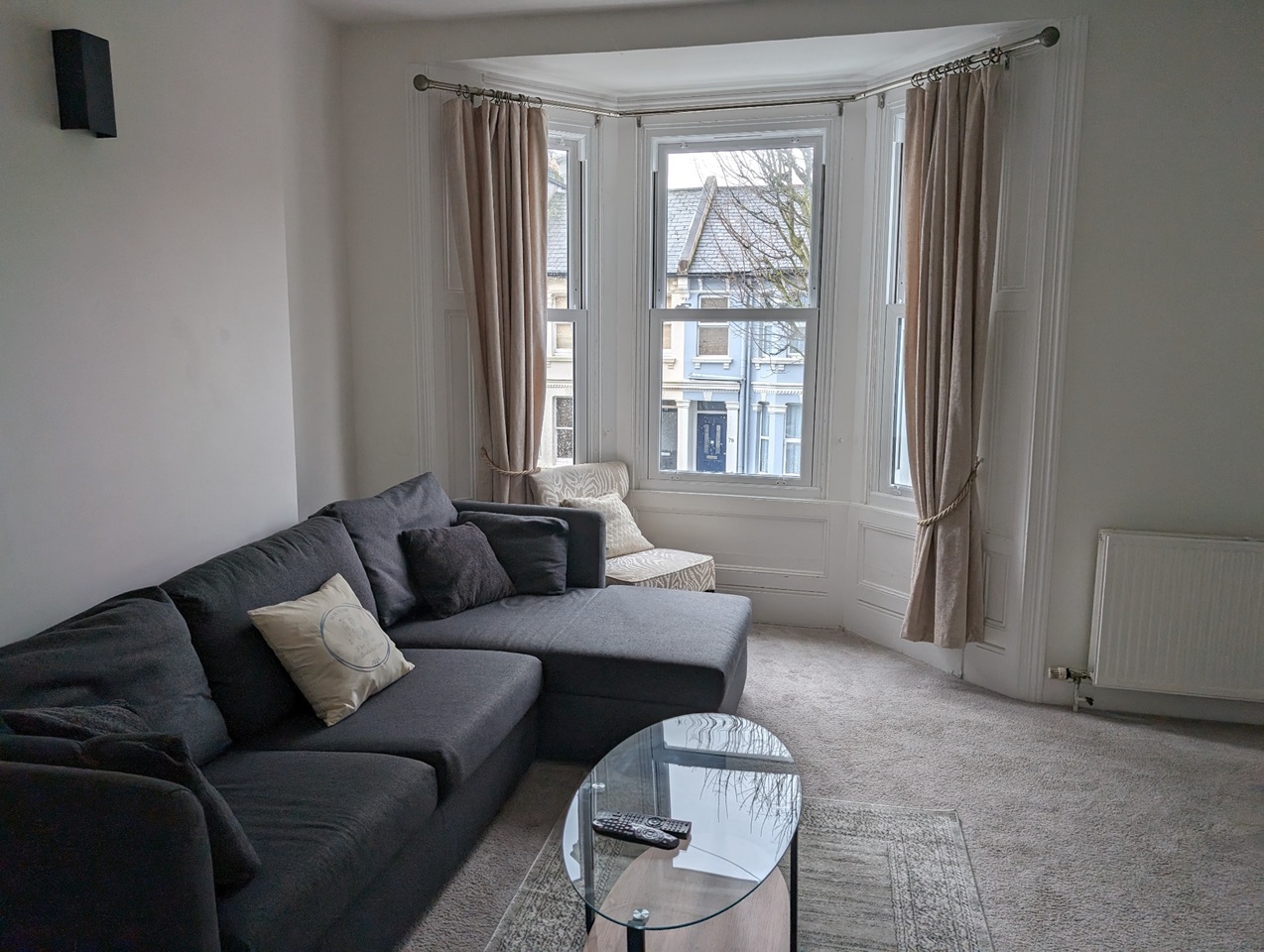 2 Bed Flat, Shaftesbury Road, BN1 photo 2