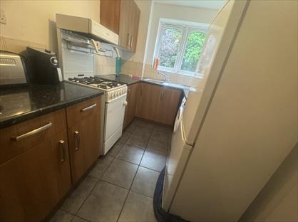 1 Bed Flat, Harewood Terrace, UB2
