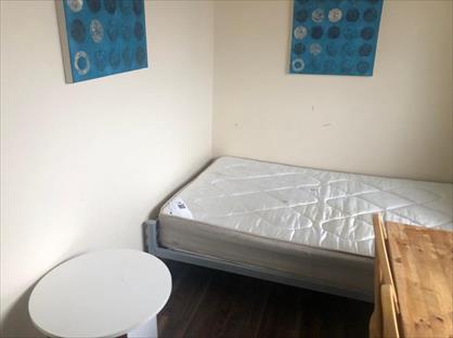 Room in a Shared Flat, Damon House, NW7