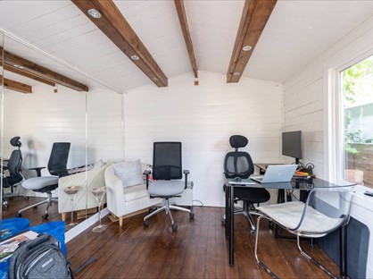 3 Bed Terraced House, Guildford Road, CR0