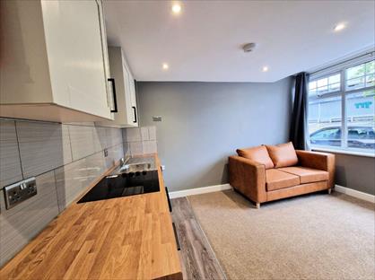 1 Bed Flat, Station Road, B31
