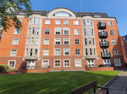 1 Bed Flat, Venice Court, M1