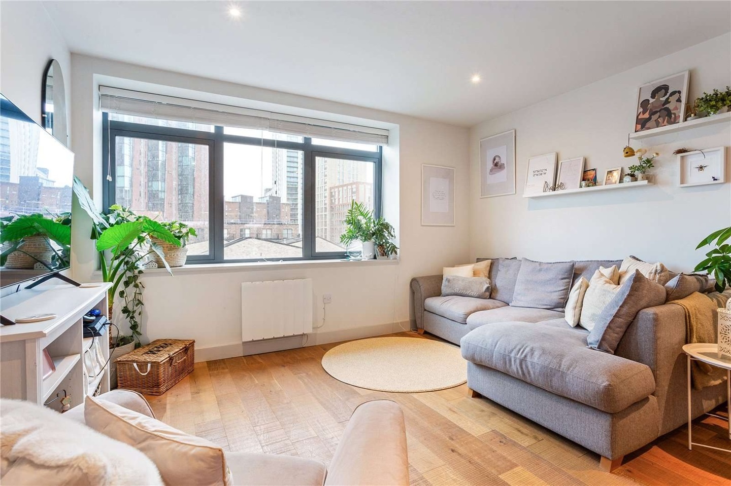 Manchester 1 Bed Flat, Manchester, M4 To Rent Now for £1,350.00 p/m