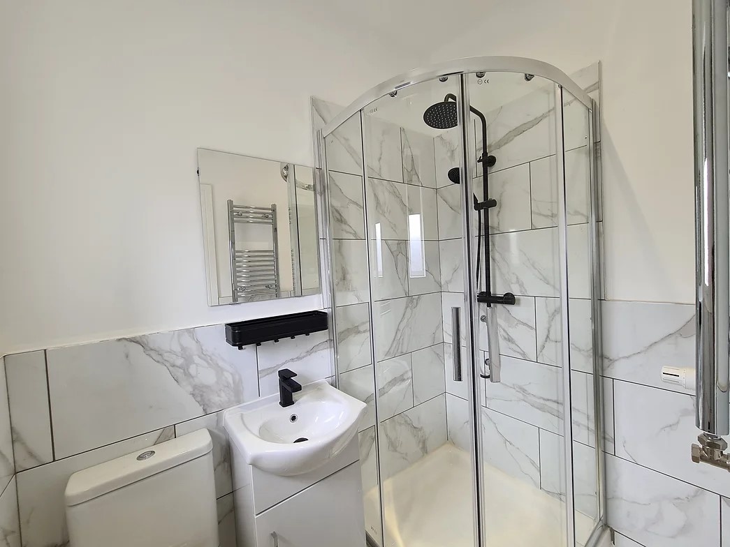 3 Bed Flat, Clarendon Road, B16 photo 4