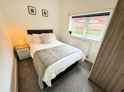 Room in a Shared House, Poplar Road, B66