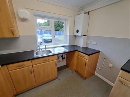 Studio Flat, Longlands Lane, TF9
