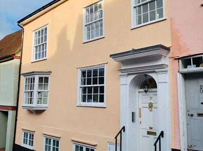 2 Bed Flat, Maidenburgh Street, CO1