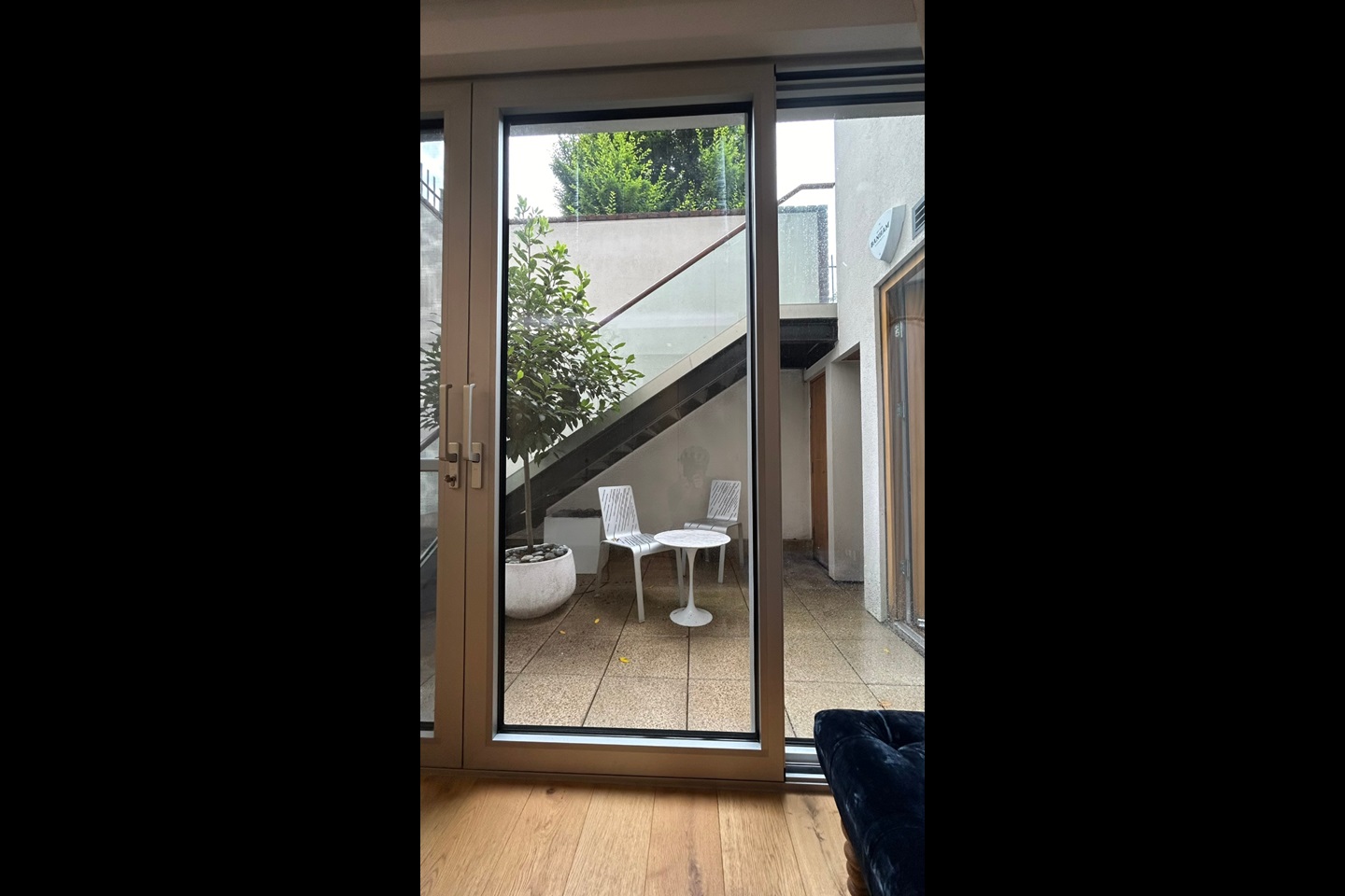 London 1 Bed Flat, Pangbourne Avenue, W10 To Rent Now for £1,690.00 p/m