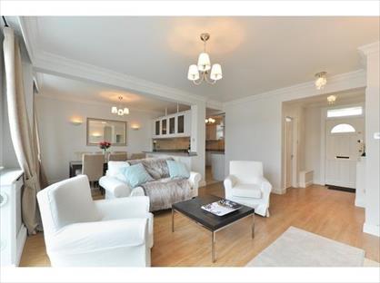 4 Bed Flat, Wellesley Court, W9