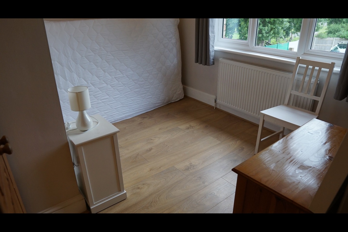 London 4 Bed Strickland Row, SW18 To Rent Now for £