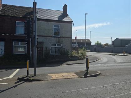 3 Bed End Terrace, Hale Road, WA8