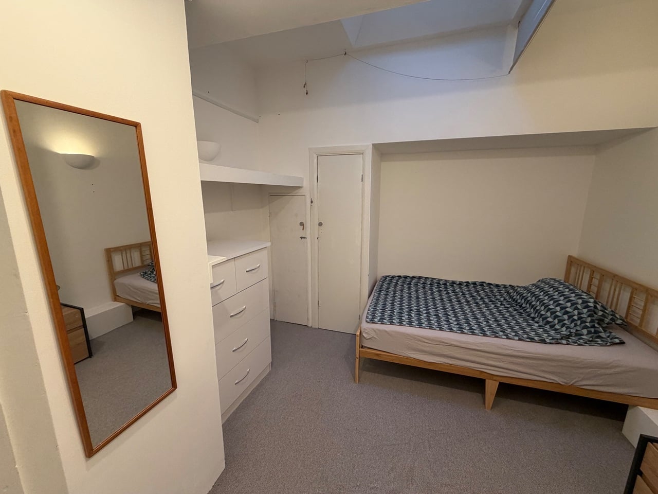 2 Bed Flat, Decima Street, SE1 photo 5