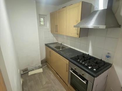 2 Bed Flat, Stockport Road, M19