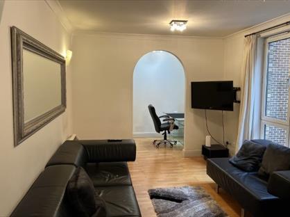 2 Bed Flat, Monument Street, EC3R