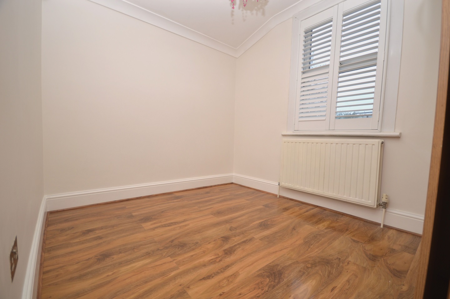 London 5 Bed Terraced House, Byron Avenue, E12 To Rent Now for £