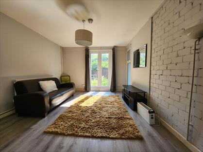4 Bed Terraced House, Selden Walk, N7
