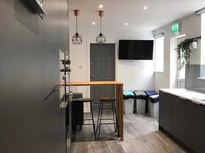 Room in a Shared House, Barton Lane, M30