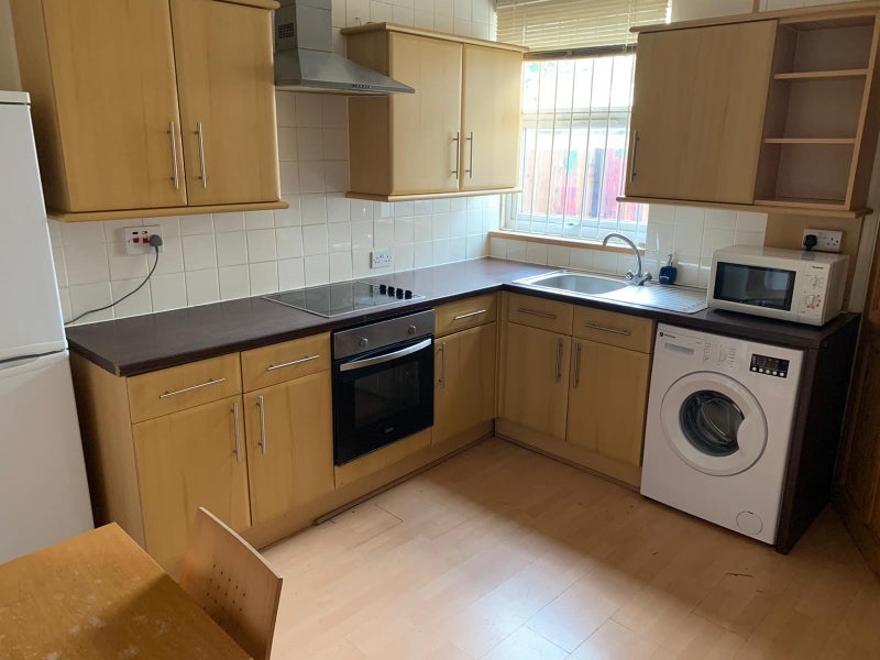 3 Bed Terraced House, Hartley Road, NG7, N1 7GU